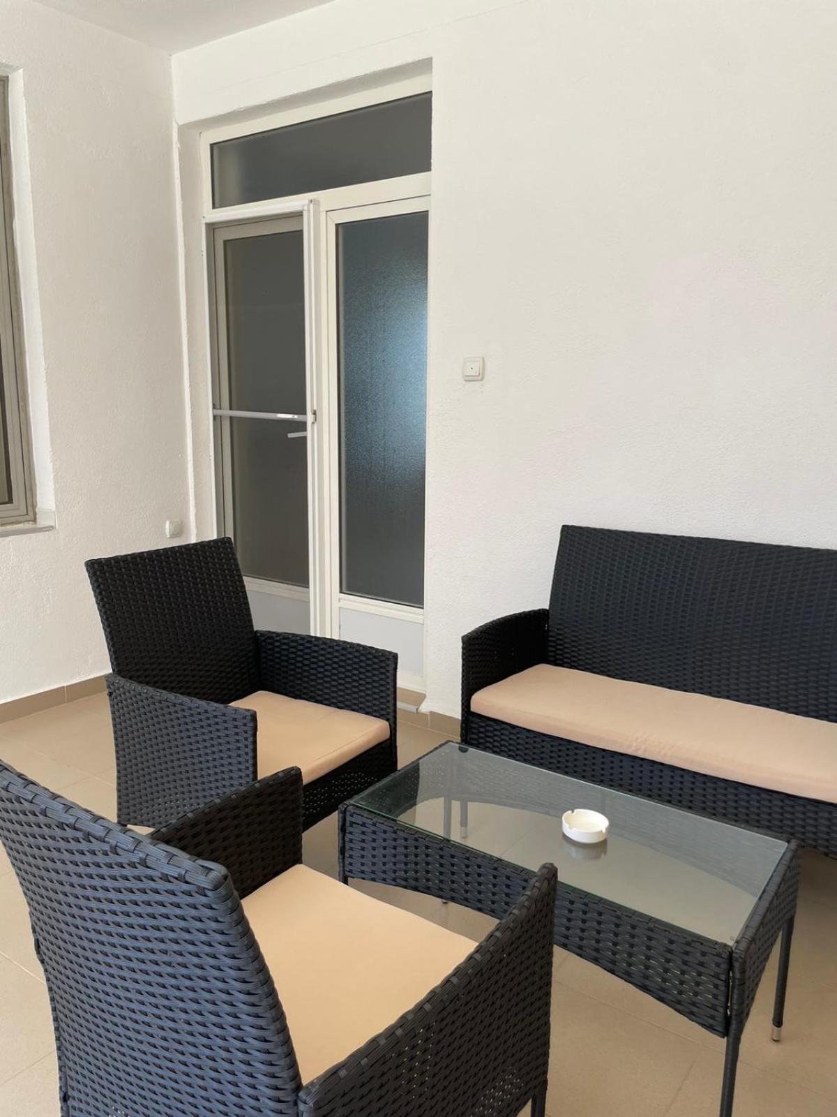 Tiki Apartments เกฟเกลียา ภายนอก รูปภาพ