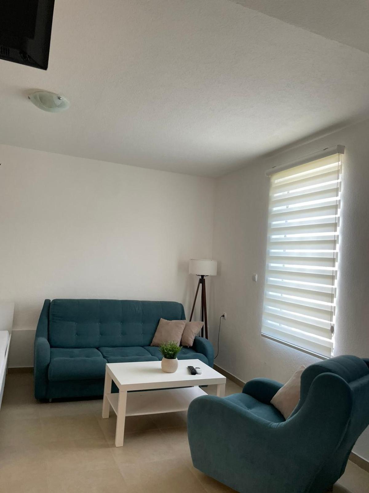 Tiki Apartments เกฟเกลียา ภายนอก รูปภาพ