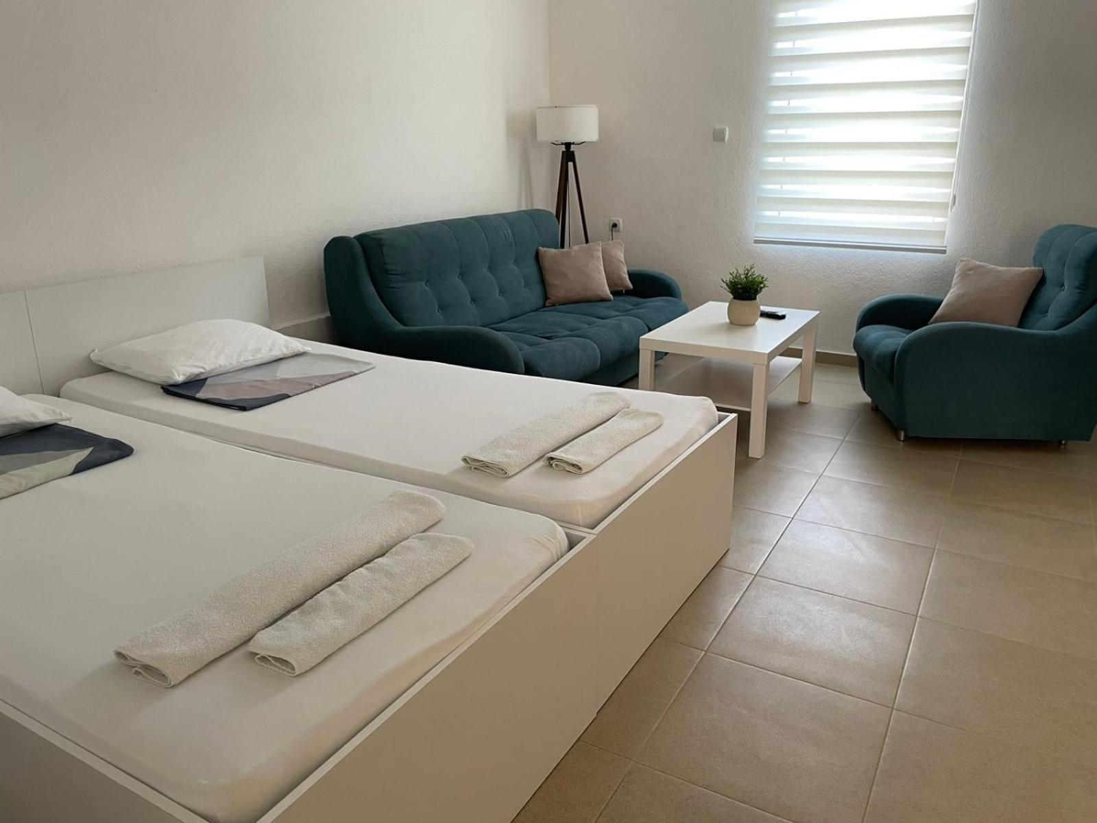 Tiki Apartments เกฟเกลียา ภายนอก รูปภาพ